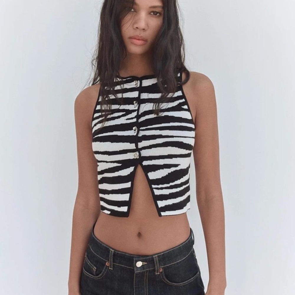 Zara Zebra Print Cropped Sleeveless Top Silver Buttons Size Small